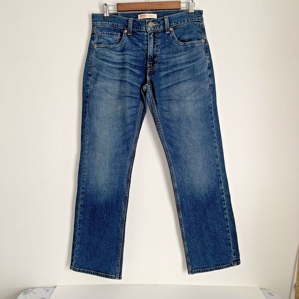 Levi Signature Strauss Women's Blue Jeans Relaxed Fit W29 L30 Dark Wash Boot Cut